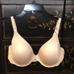 Maidenform Bra - 38C; Nude.